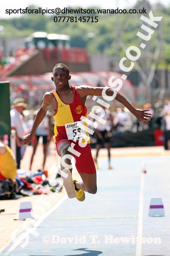 Inter boys triple jump, 2015 English Schools Track and Field Champs., Gateshead Stadium. Photo: David T. Hewitson/Sports for All Pics